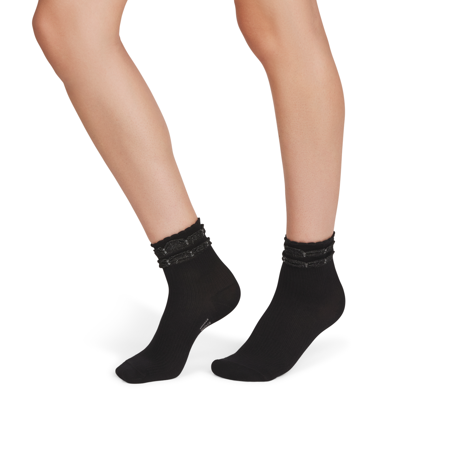 official-bombas::10046-black-adult-female-onmodel-2-transparent.png