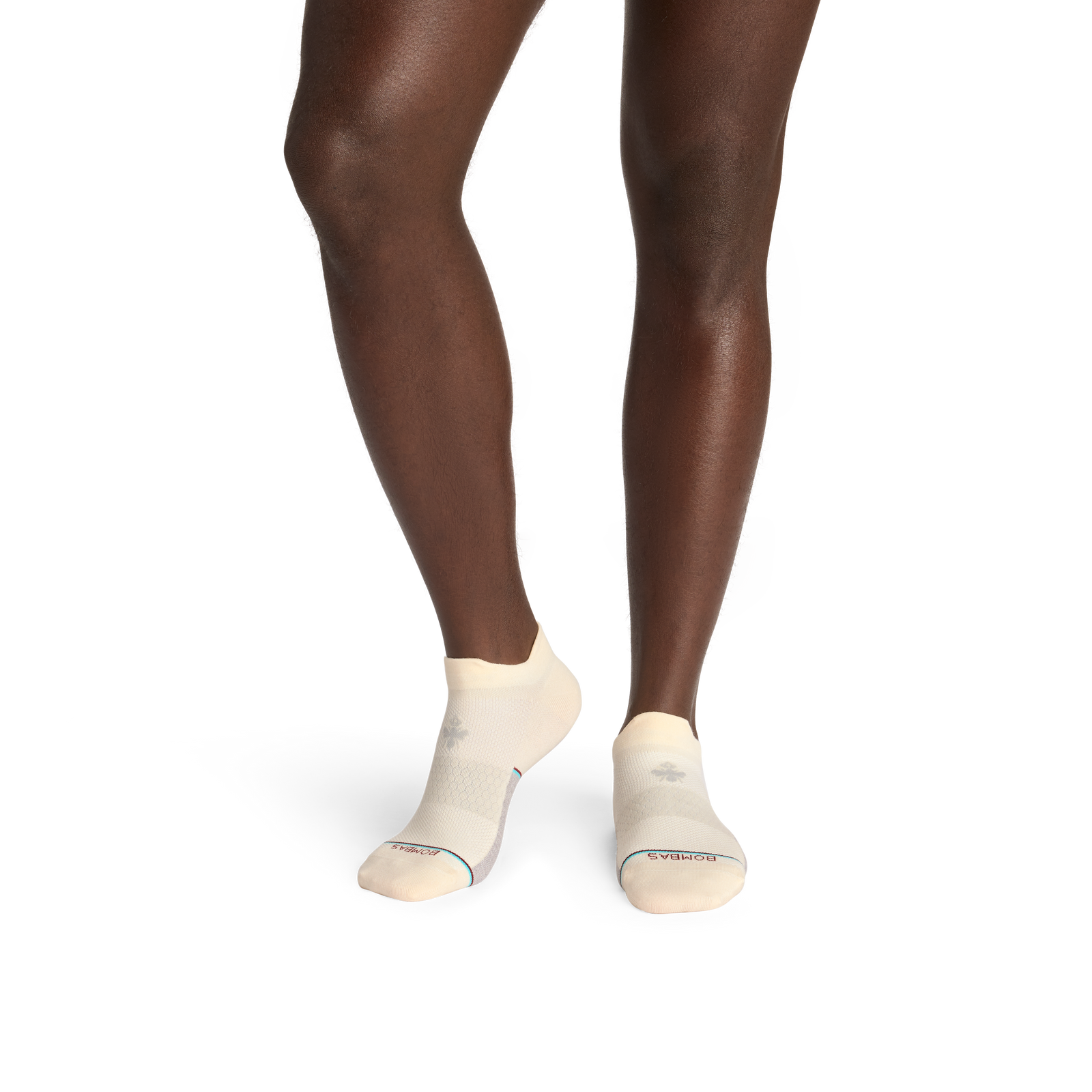 official-bombas::10439-cottoncloud-adult-male-onmodel-2-transparent-_1_.png