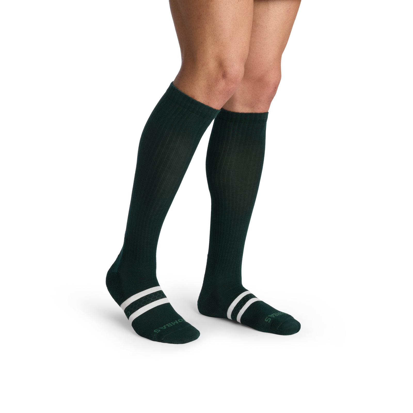 official-bombas::10796-midnightforest-softwhite-adult-male-onmodel-2-transparent.png