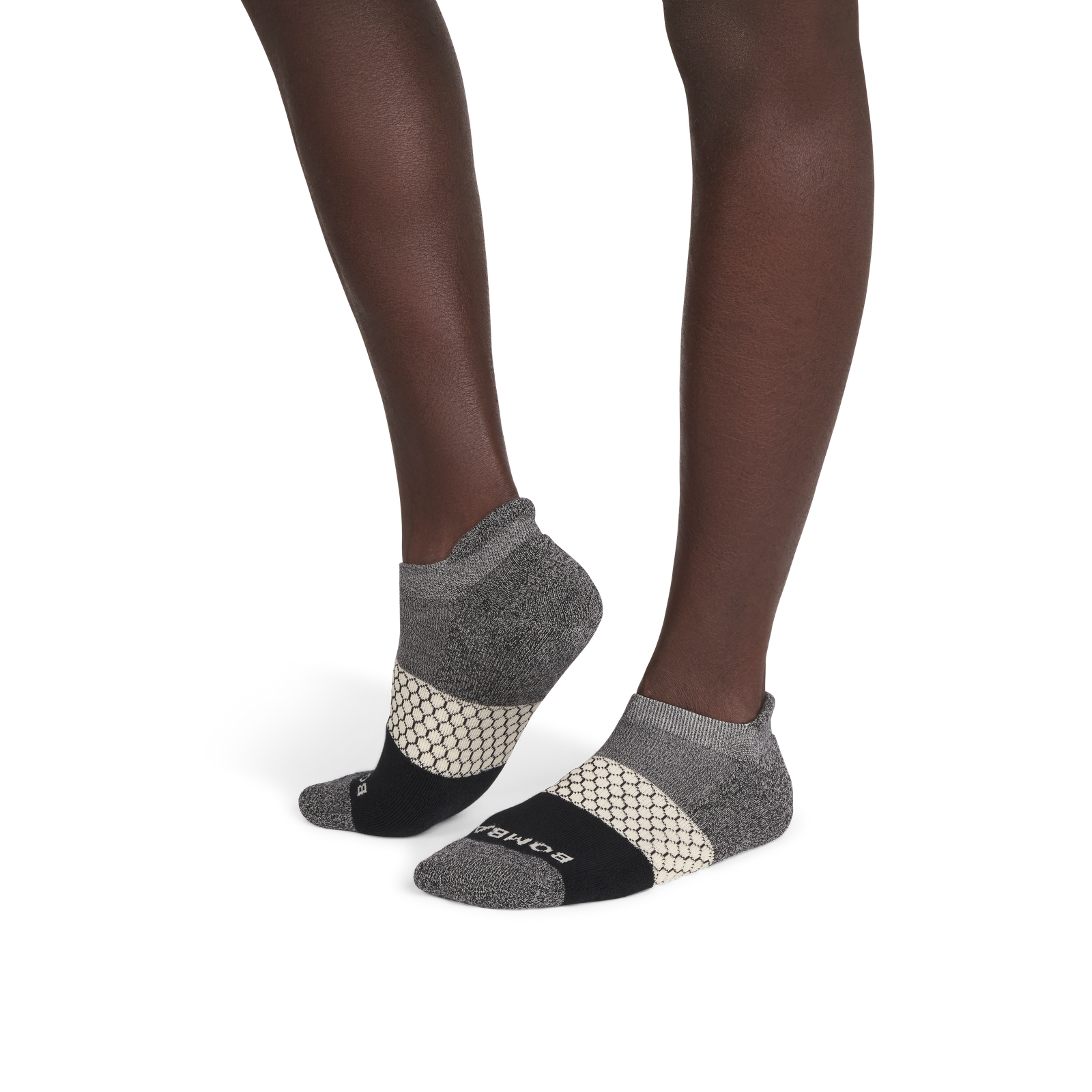 official-bombas::8293-black-cream-black-adult-male-onmodel-2-transparent.png