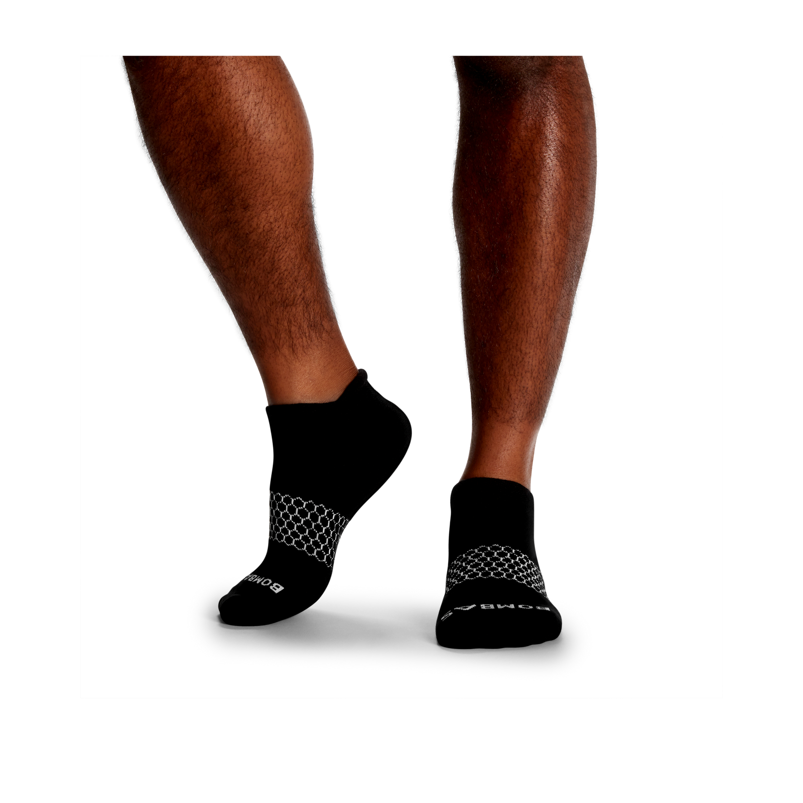 official-bombas::black-onmodel-1-transparent_a04193dc-caaf-4cc9-a9a9-525f884139e4.png