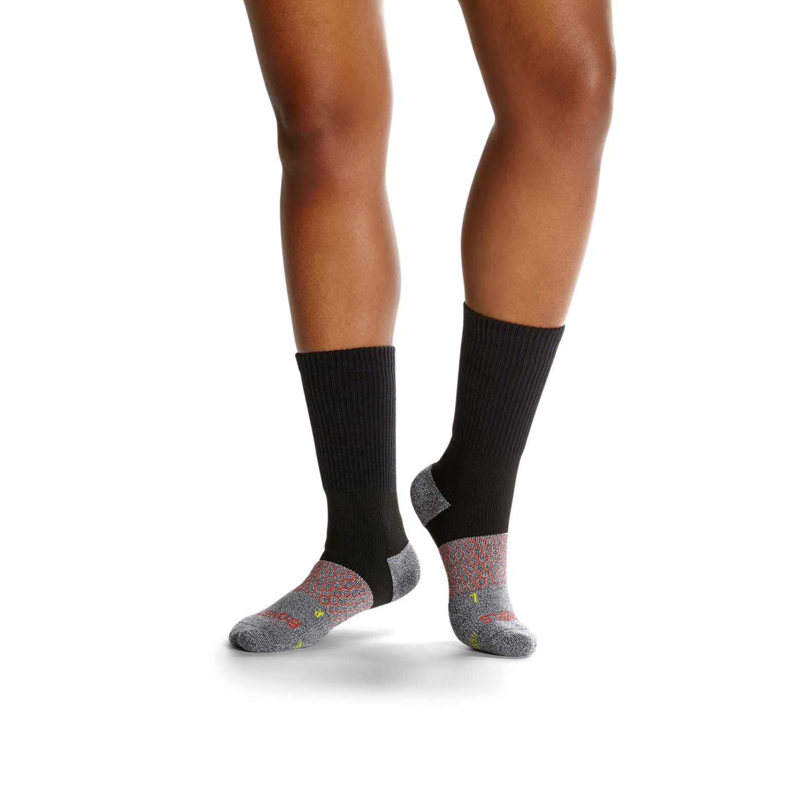 official-bombas::black-onmodel-1-transparent_761ca8a1-2080-4ce7-8811-6e6472702a2f.png