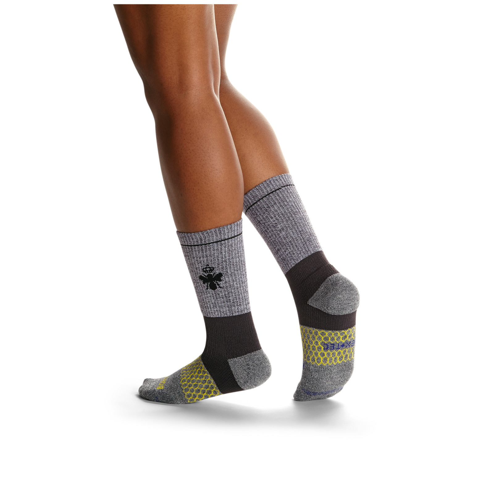 official-bombas::charcoal-onmodel-1-transparent_6f5e7477-d3e1-4f37-ad28-ea5b6239970d.png